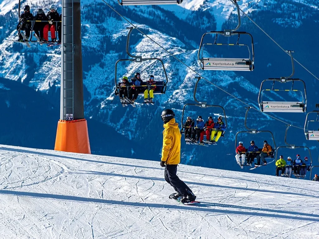 冬季運動-滑雪-雪場纜車