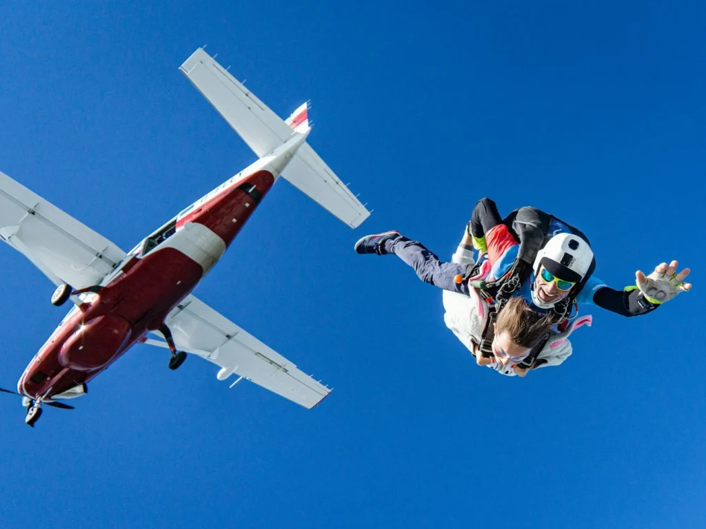 極限運動-跳傘-主題