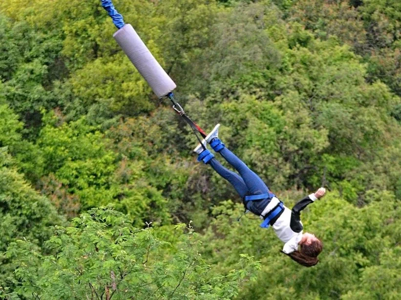 極限運動-高空彈跳-綁腳