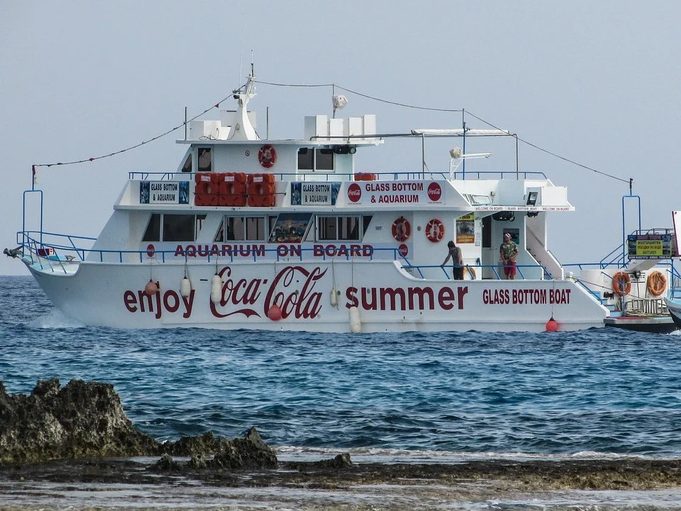 水上運動-半潛艇-水面以上構造2