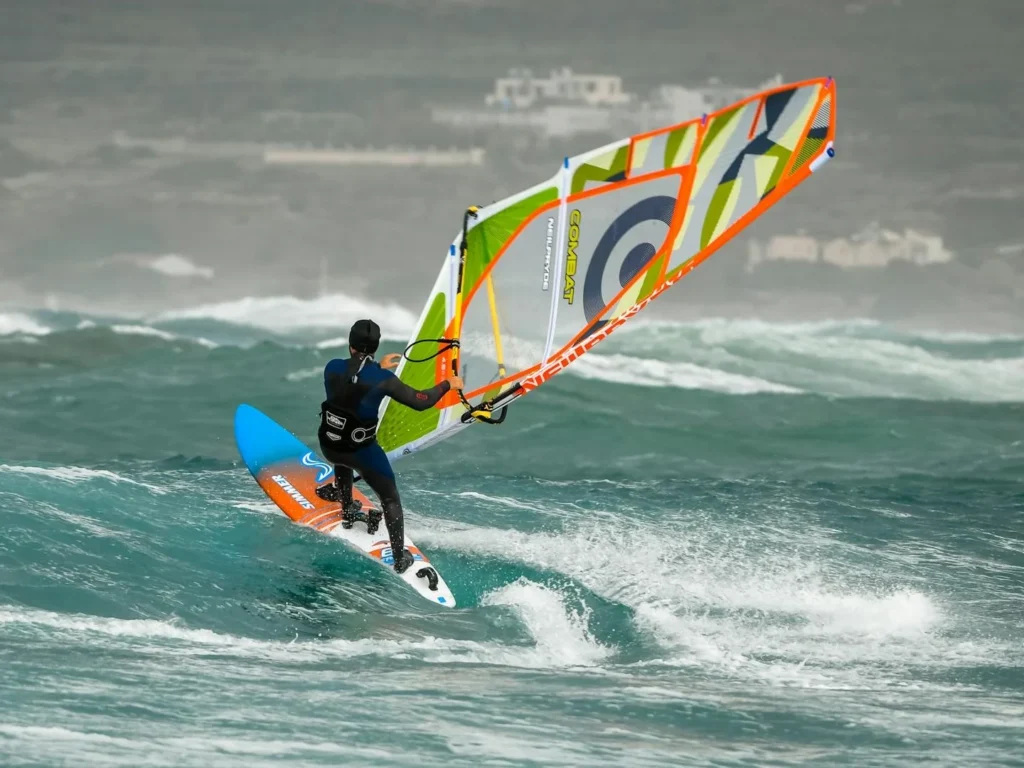 水上運動-帆船-風浪板-wave