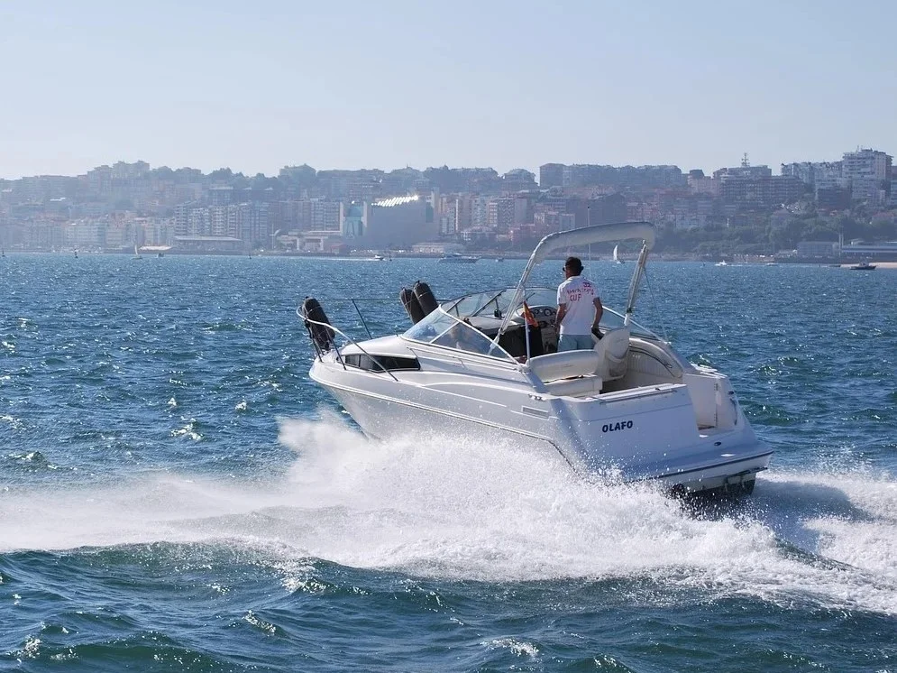 水上運動-遊艇-小型快艇