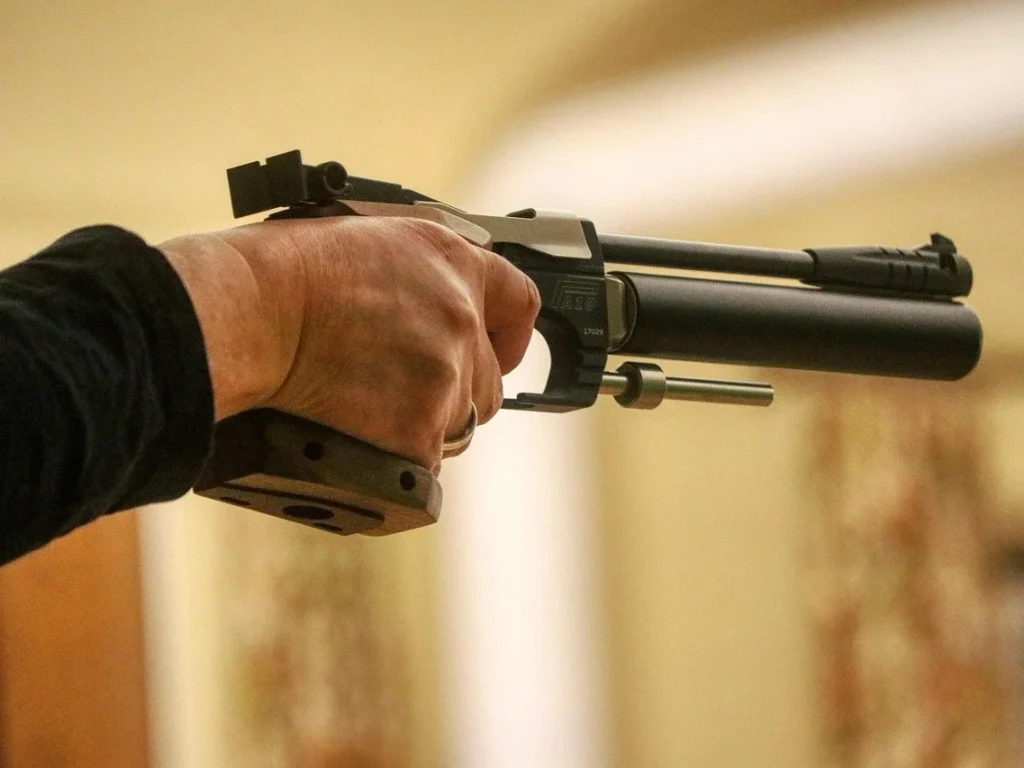 野外運動-射擊-氣手槍