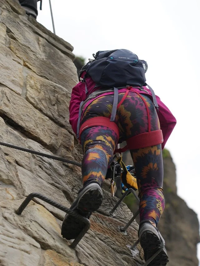 野外運動-攀岩-運動攀登