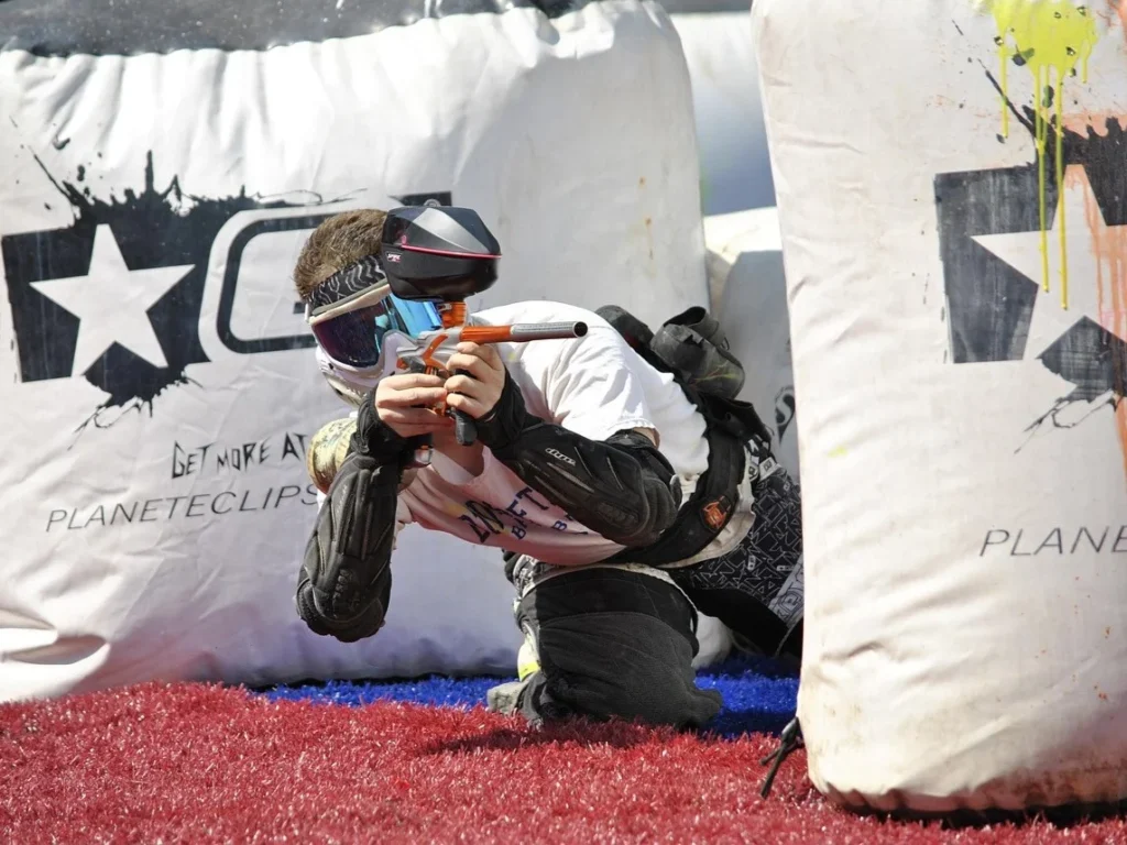 野外運動-漆彈-主題