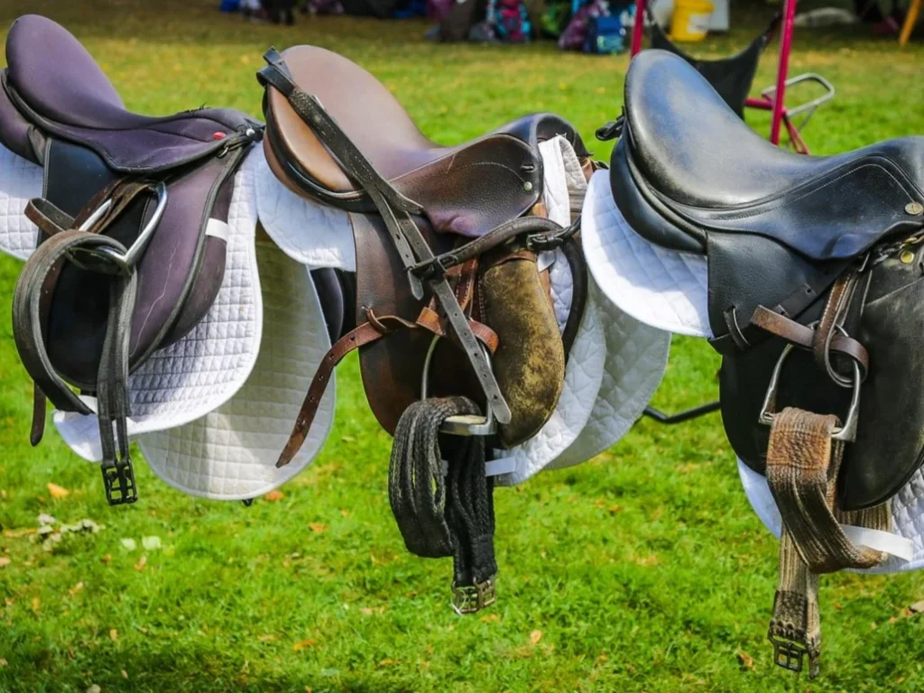 野外運動-騎馬-馬鞍